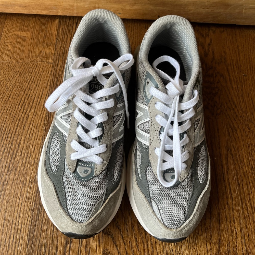 New Balance 990V6 Women 6.5 / Boys 5 /EU 37.5 Gray White Made In USA - Picture 4 of 8